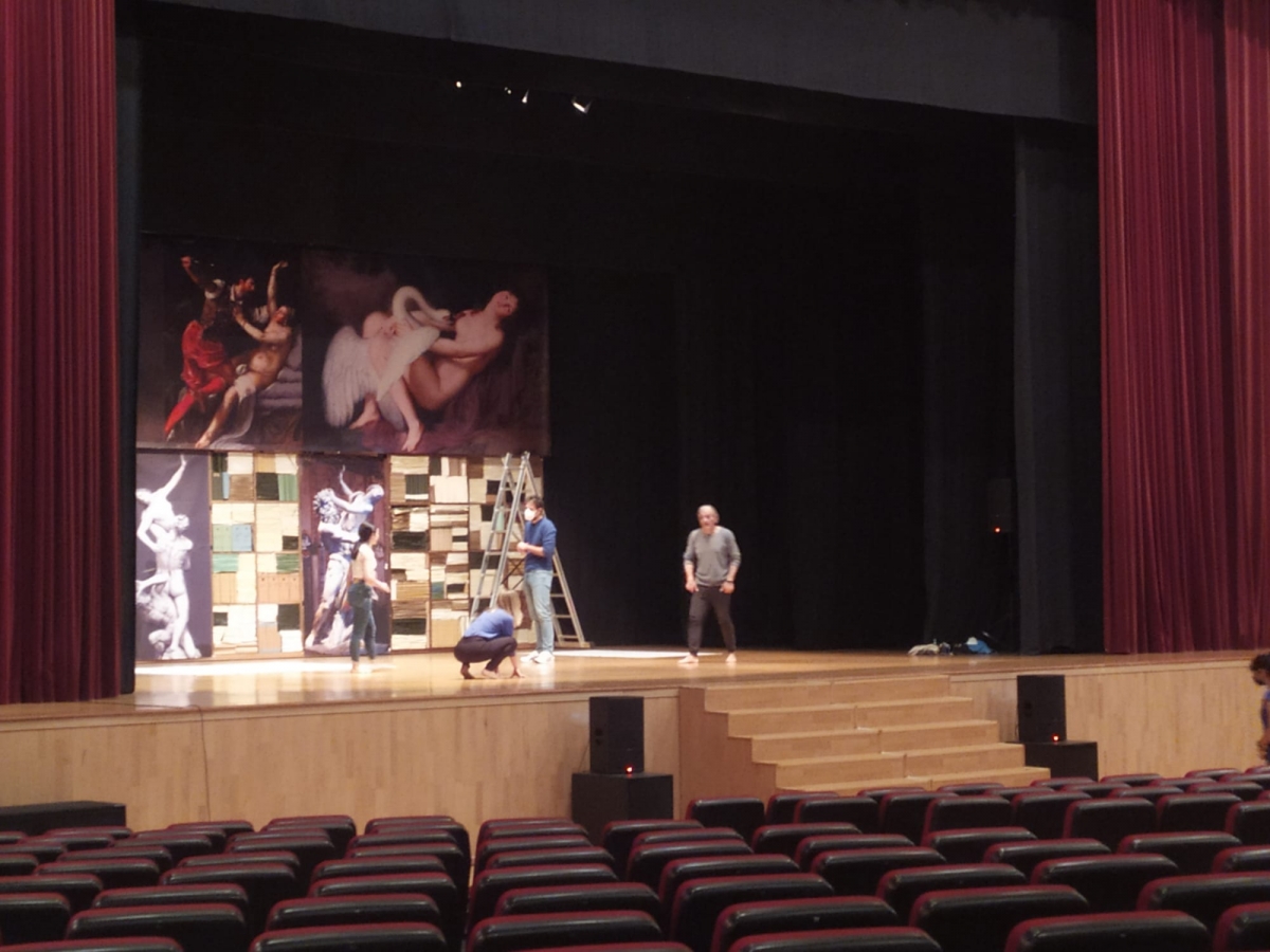 20210422131422_happened_57_la-vengadora-de-mujeres-teatro-torremolinos-cultura-17.jpg