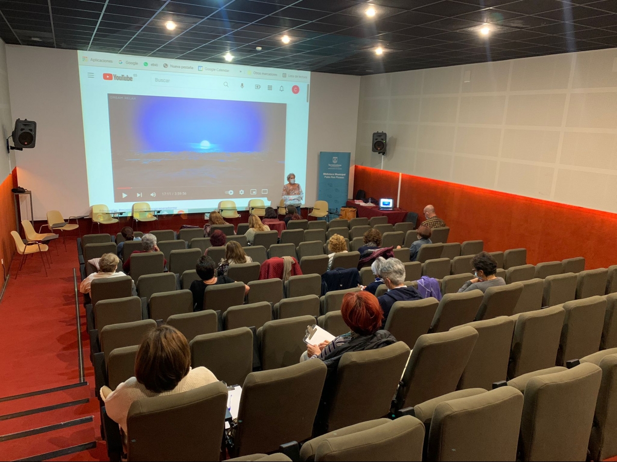 20211111104154_happened_120_9-noviembre-taller-interactivo-torremolinos-cultura-3.jpg